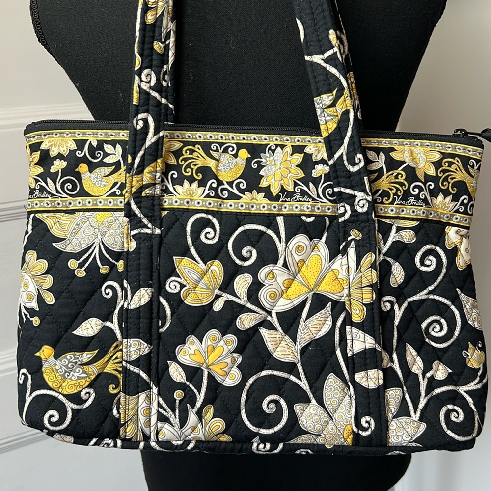 VERA BRADLEY SHOULDER BAG